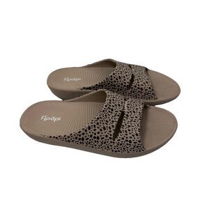 Floopi Sophie Slide Sandals Women's 8M Beige Leopard Casual Pool Beach